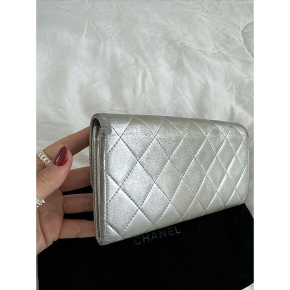 CHANEL Silver Lamb Leather Flap Wallet W/dust Bag - Picture 11 of 16